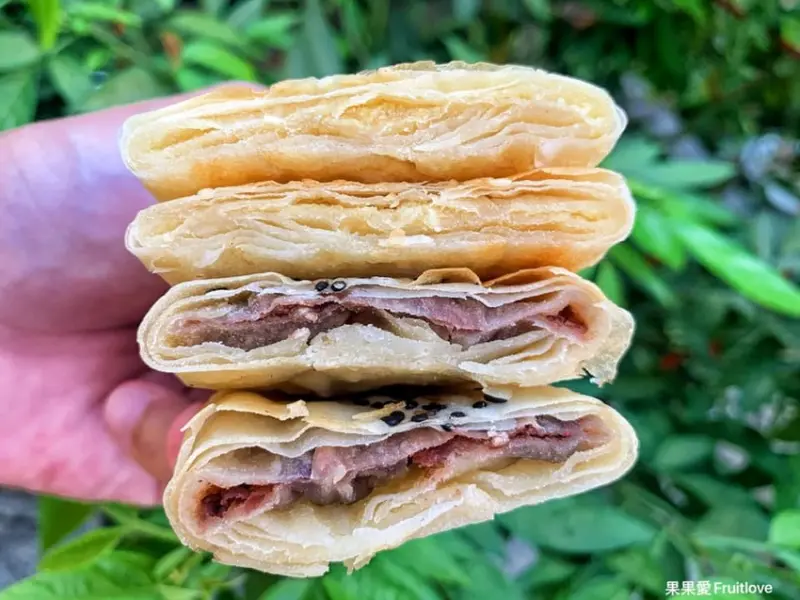 伴隨成長的記憶美食 , 台中大里手工製作燒餅 . 油條  現烤現賣  沒有招牌的 京享早點