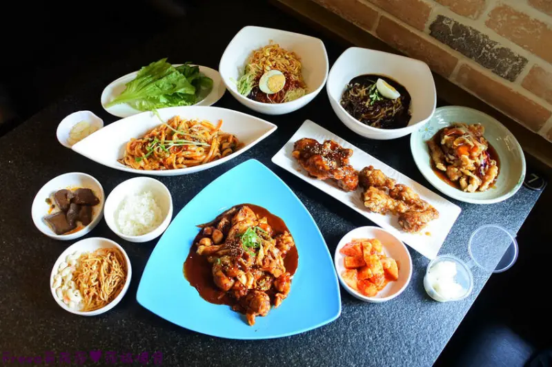 嘉義韓食【十方韓】蘭潭風景區附近韓式料理.平價大份量聚餐超推薦！韓式小菜白飯任你吃│素食韓式│東區美食 - Fresa芙芮莎♥莎旅憶食