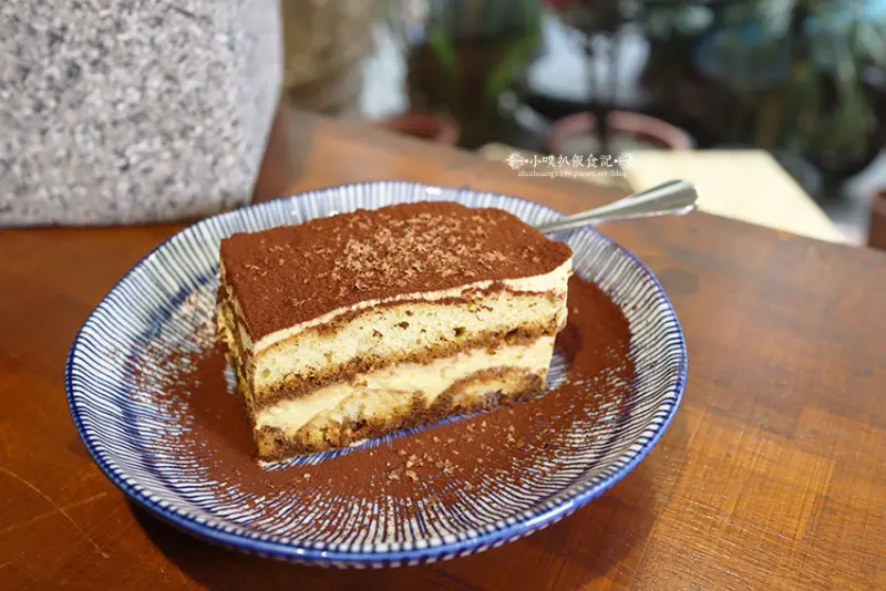 來福咖啡/小噗扒飯提供未經許可，不得轉載。