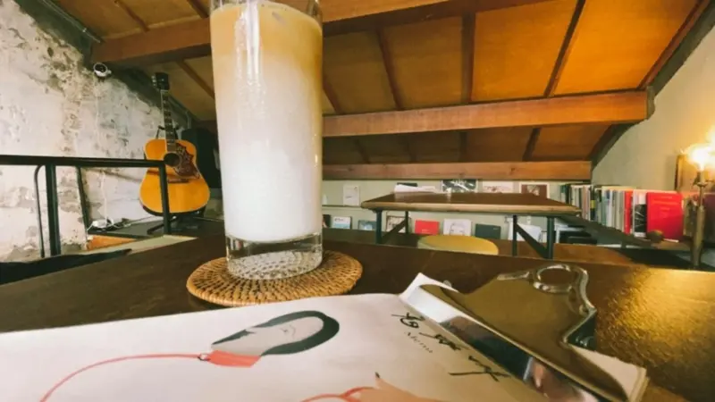 【台南 中西區】品嚐單純寂靜鬼咖啡 隱身在老宅二樓的自家烘焙咖啡店