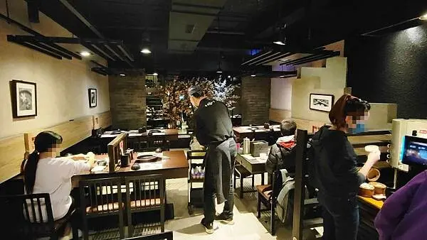 【台北壽喜燒吃到飽】壽喜燒一丁二代目｜不用５００元起就可以吃到有牛小排的壽喜燒吃到飽餐廳！ＣＰ值爆高