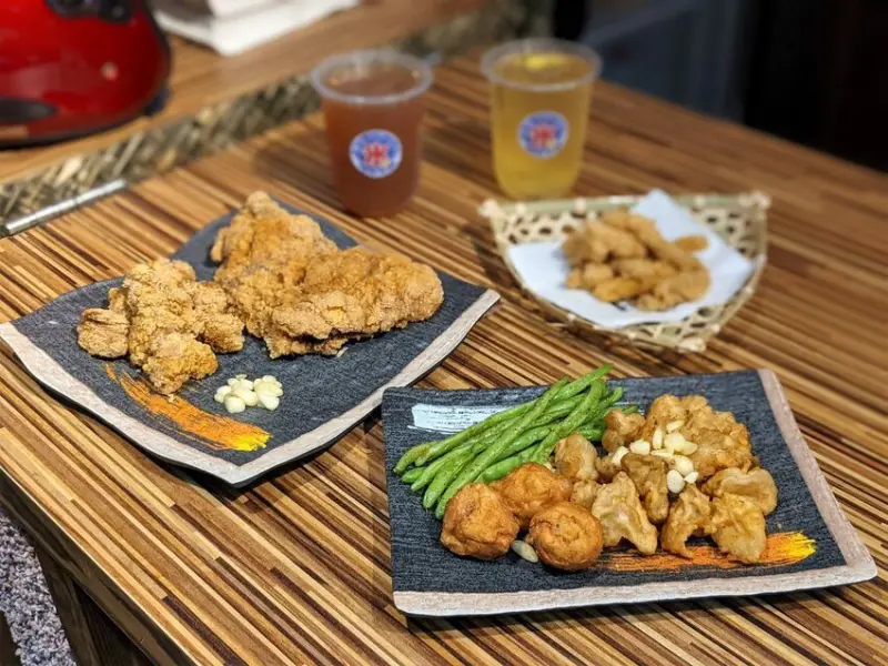 怪獸小雞排 師大店｜招牌蒜香雞排和麻香雞排超涮嘴！滿額送隱藏版翅小腿！18禁重辣雞排等你來挑戰！台北宵夜推薦、台電大樓宵夜推薦、師大美食推薦、師大宵夜推薦、師大外送推薦、台北外送推薦