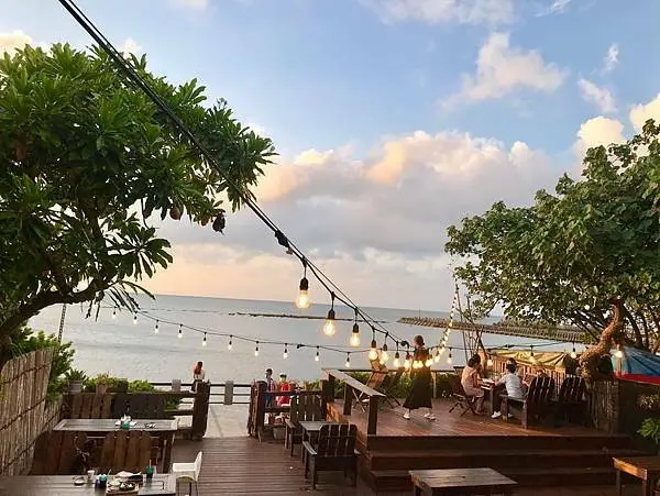 三芝~海邊灶咖~離芝蘭公園很近很近~看夕陽美景好地方~