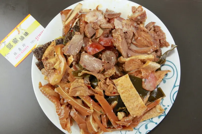 欣欣市場郭家滷味/樂天小高&樂天人生 提供