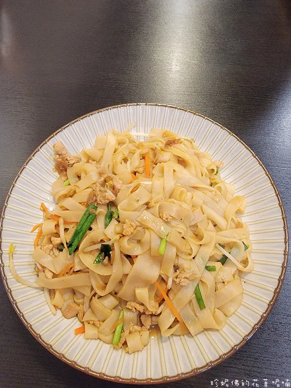 【新竹-新埔鎮】老牌粄條x泰平勝食｜傳承四代的客家粄條｜寶雅對面、新埔郵局旁邊