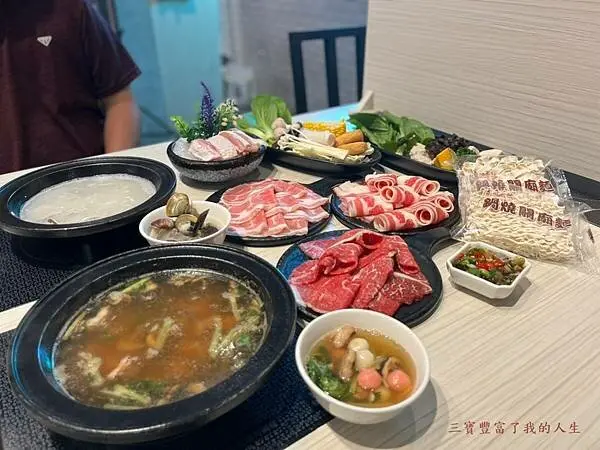 全台最大火鍋集團「樂多多集團」排隊宵夜名店【狂一鍋】 台菜王子-黃景龍主廚 最強台式火鍋 台味正流行