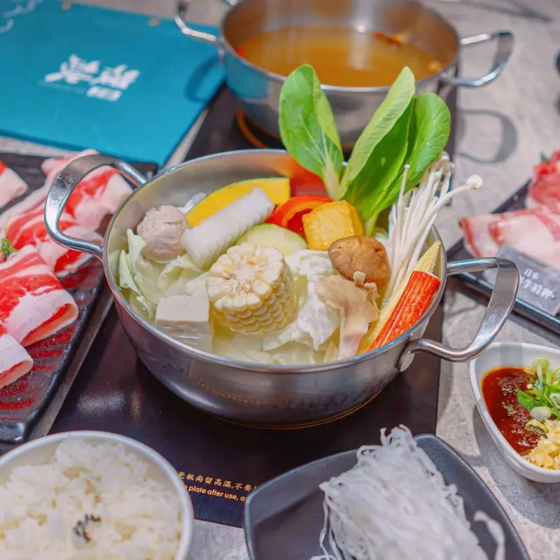 四種和牛火鍋套餐，牛肉控不可錯過的新鮮、高檔和牛，肉質鮮甜、香氣滿滿 | 【新北 永和區】很秋鍋物-永和店