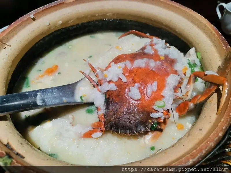 【台中西屯】十二月 粥品 茶飲 私房菜 甘肅店 十二節令食材入菜 砂鍋粥 紅蟳粥 川味麻辣水煮魚 附設停車場 近逢甲夜市