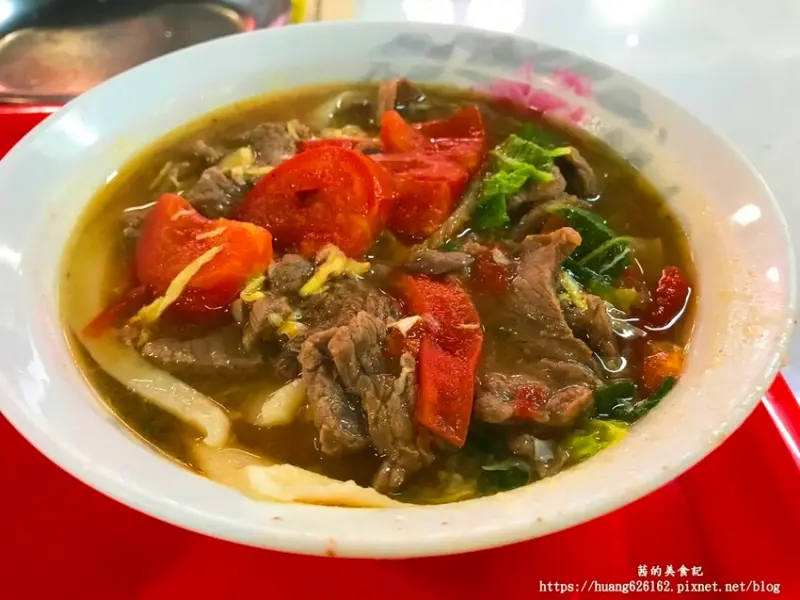 【台北中正區】南門市場美食『合歡刀削麵館』要吃上一碗麵可是要排隊30分鐘以上....