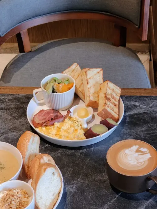 白天的好時光 自由搭配早午餐萬歲！