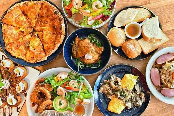 【台北萬華】樂野食義式料理，西門咖啡廳，西門早午餐推薦，寵物友善，下午茶餐廳，友善親子環境備有兒童遊樂區