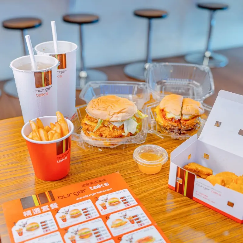 單層雙層漢堡自己選，三層肉排的巨無霸漢堡，真材實料、天然紮實風味 | 【台北 中正區】淘客美式漢堡burger talks 北車店