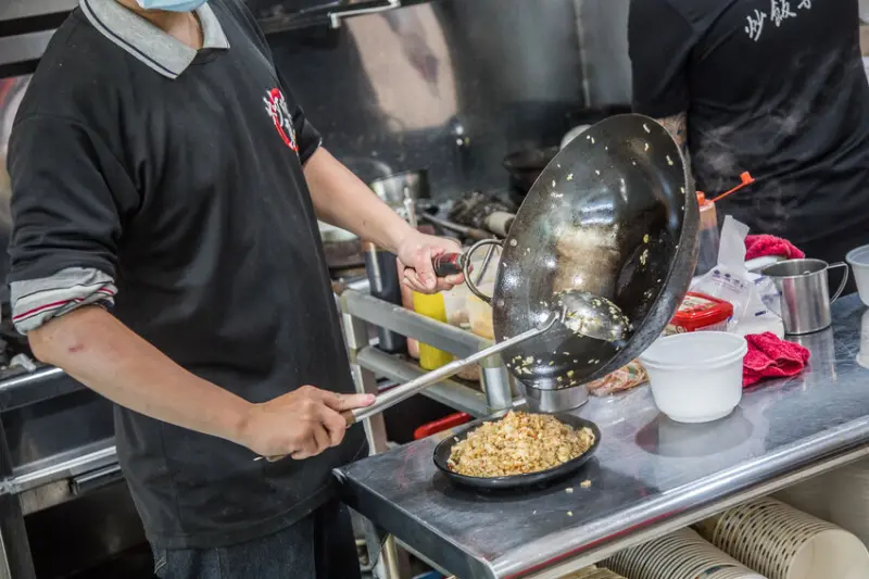 炒味亭(武陵店)｜炒飯王！堪稱宗師級的清爽炒飯，炒飯加大還免費！