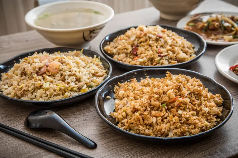 桃園市桃園區炒味亭(武陵店)｜大份量炒飯王！炒飯加大免費，重量級超好吃炒飯