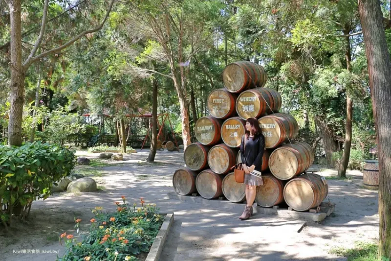 鐵道之鄉酒莊｜台中豐原景點 后豐鐵馬道旁大型裝置藝術情侶約會聖地.大甲溪花樑鋼橋必訪