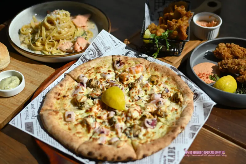 [台北信義區]默爾pasta pizza窯烤披薩必點!環境舒適聚餐好選擇＠台北誠品信義店