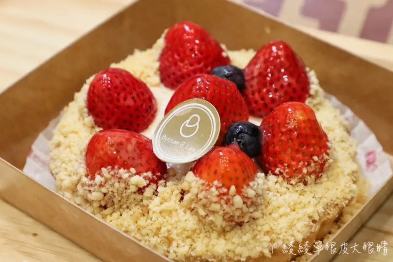 超人氣爆漿餐包月銷百萬顆，草莓季限定甜點開賣！新竹第一間巴特里精緻烘焙開幕 - ㄚ綾綾單眼皮大眼睛