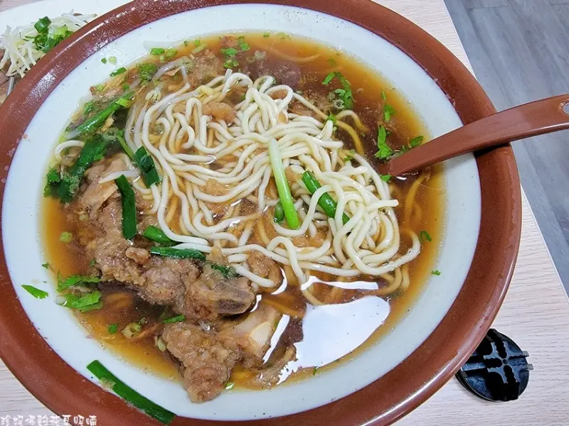 【苗栗-苑裡鎮】特食豐原排骨酥麵（苑裡店）