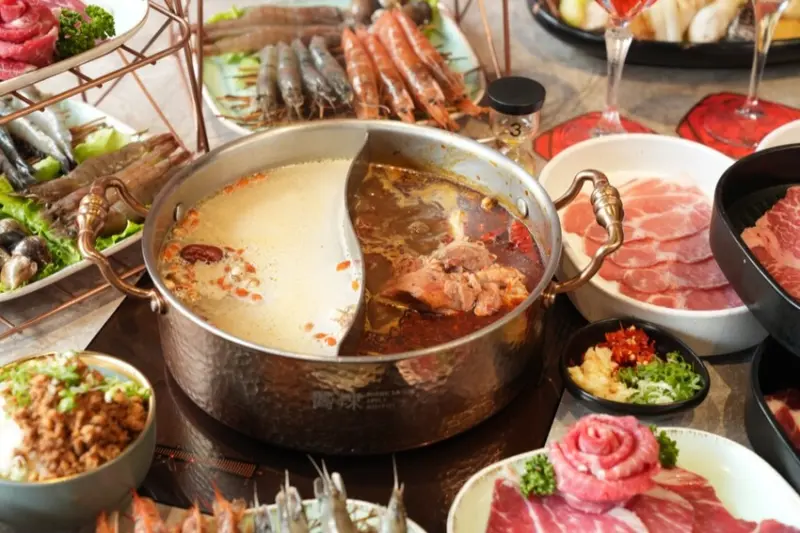 台中美食 嚮辣｜王品全新麻辣鍋「嚮辣」登陸台中!六種頂級和牛+新鮮海產滿足大胃王~