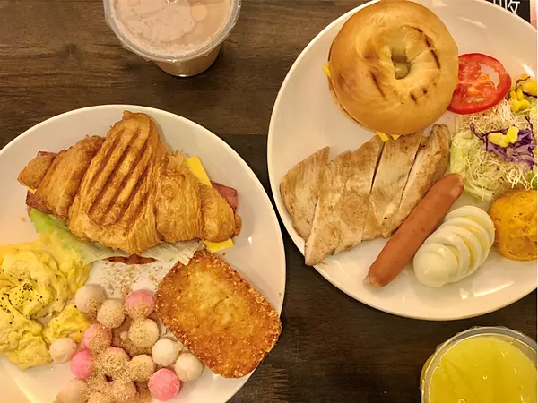 【新北美食￭新店區】街巷食光 x 新店大坪林平價早午餐║新店早午餐、大坪林美食