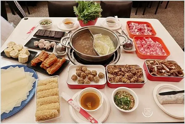 林口美食│老字號25年的麻辣火鍋 川膳麻辣鴛鴦鍋 溫柔椒香勾人味蕾，傳統的好滋味在林口持續飄香～