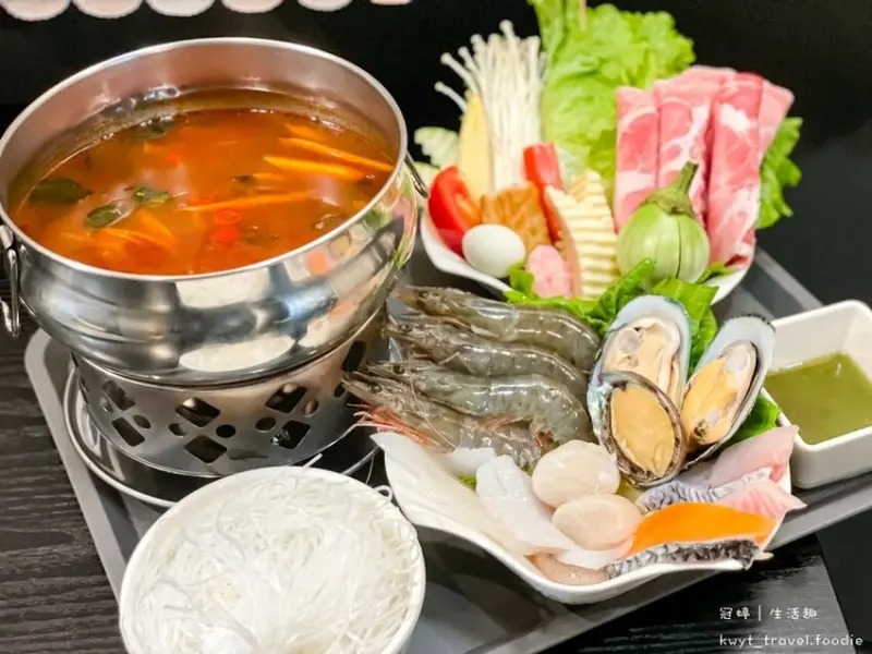 【1132泰】道地泰式料理150元起，2021東門市場美食推薦，隱身於東門市場的異國美味，聚餐吃暖身泰式火鍋！最新菜單