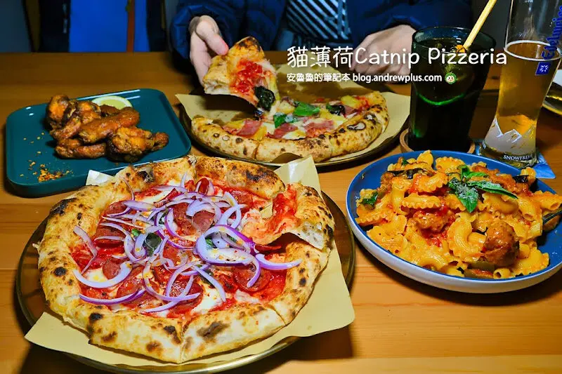 幸福路上披薩餐廳,拿坡里專用披薩麵粉結合歐包低溫長時間發酵