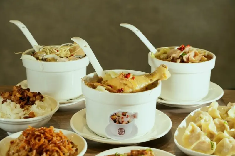 台中美食｜曾响號 審計新村附近必吃美食 麻油松阪猪、櫻花蝦油飯 古早味就吃這一家