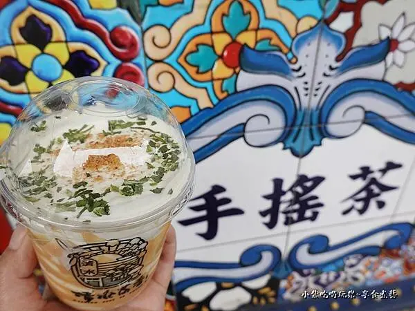 台中手搖飲推薦【清水茶香清水總店】新品"香菜糬糬、豆乳啵啵茶"第二杯半價。飲料裡加香菜/花生/麻糬太有創意啦!海線熱賣超過27年綠豆沙老店(飲品MENU)有外送服務!