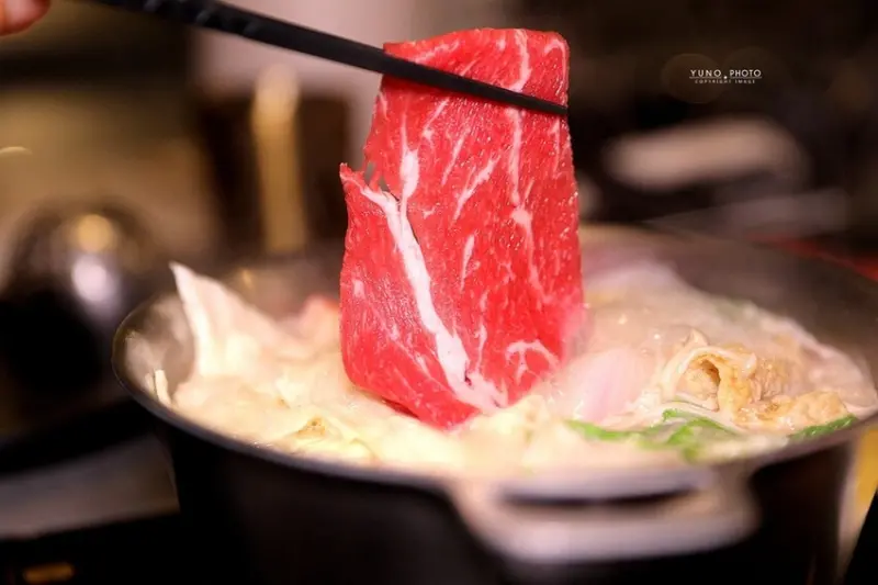 綠意盎然唯美森林系火鍋！霜淇淋飲料咖啡免費無限吃到飽｜森饗鍋物 Senn shabu-台中漢口館