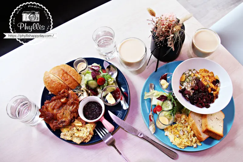 來去旅食 journey brunch-台中早午餐、下午茶、健康飲食供應！台中北屯早午餐推薦 份量多 真材實料 - 相片中的菲莉絲