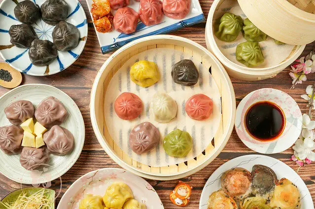 【宅配美食】雲林九嬸婆｜手工製作天然蔬菜麵皮，超吸睛創意彩色湯包！