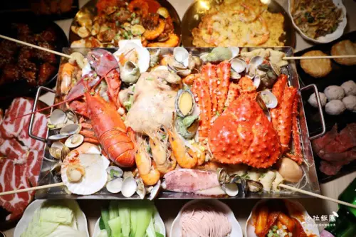 霸氣帝王蟹『韓雞龍蝦一隻雞(首爾中和連城店)』海鮮超爆炸