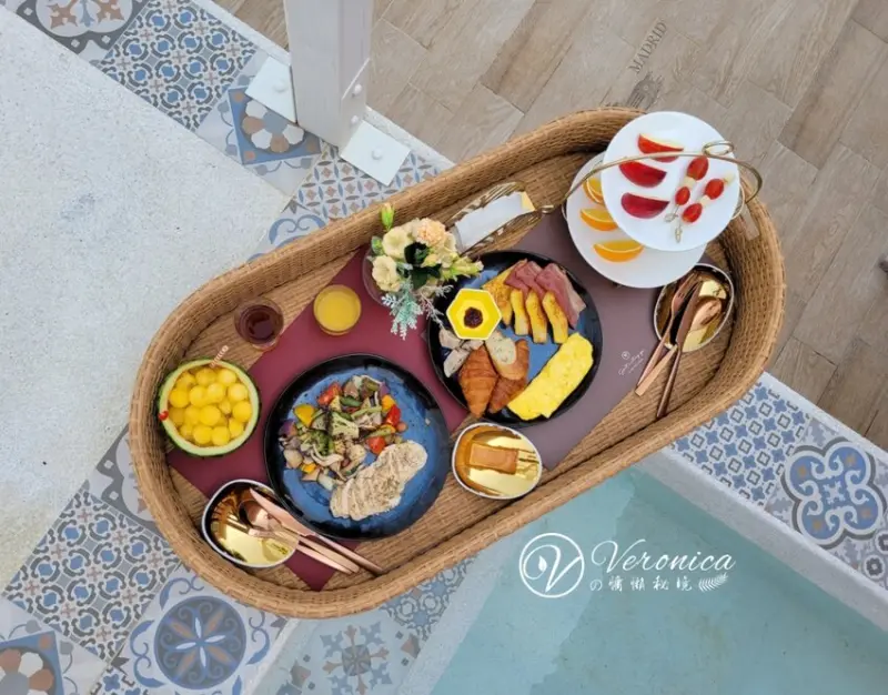 墾丁夢幻島-小粉舍輕旅，色彩四處流淌，陽光多溫柔