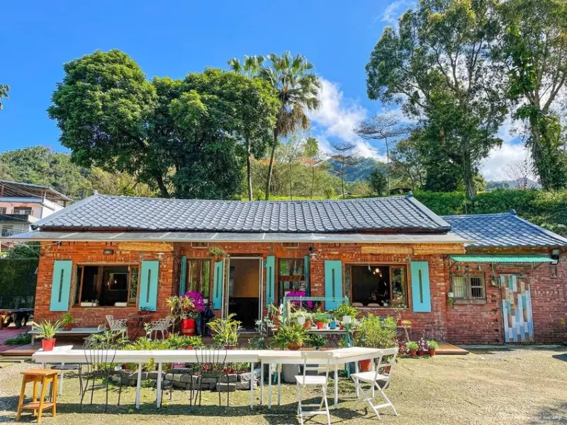 【新北咖啡廳】好適山坡GUHill -三峽景點推薦！來去三峽新開幕咖啡廳喝咖啡~ 三峽咖啡廳推薦/三峽景點餐廳推薦/寵物友善咖啡廳