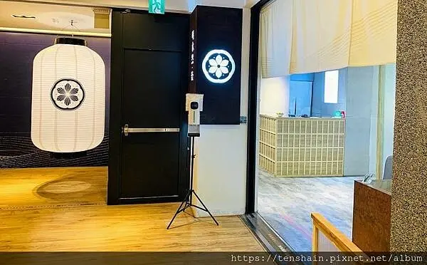 【明水然・樂】 林口昕境店│鐵板燒界最耀眼的超新星，以1600元嘗盡日本A5和牛、龍蝦三吃、時令鮮魚等14道頂級無菜單料理套餐│火鍋第一品牌樂多多集團旗下，約會、慶生、聚餐首選質感餐廳│網路超人氣，網