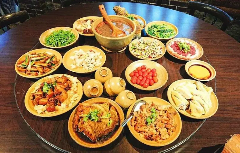 新竹客家美食｜在地人推薦！來《新竹》吃這 7 家道地的客家菜餐廳準沒錯！