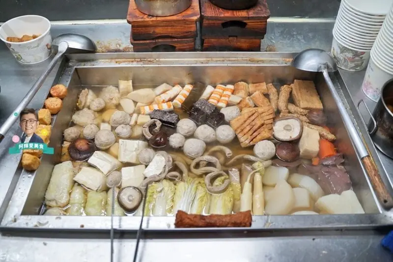 新竹|原巷口關東煮。大成街超人氣老店。關東煮特色手捲、壽司、米腸、海鮮粥一次滿足。營業時間地址菜單