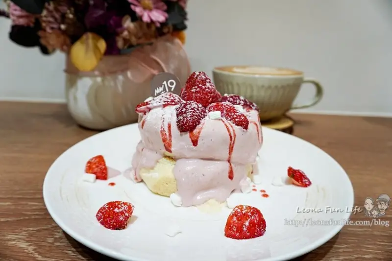 鹿港天后宮美食|New19舒芙蕾咖啡早午餐完整菜單-蓬鬆好吃浪漫粉紅草莓舒芙蕾，搭配自家茶園金牌好茶大推薦