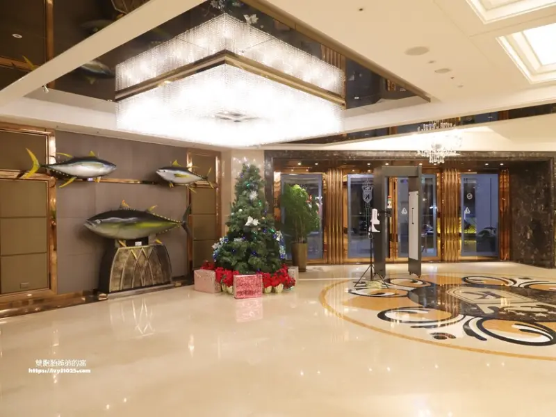 住宿推薦 鮪魚家族飯店 屏東館 鄰近觀光夜市 / 勝利星村 / sogo百貨