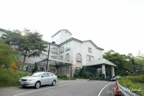 【苗栗西湖渡假村】西湖渡假大飯店  麗景餐廳菜色介紹 ，一泊三食下殺$3180元，還享免費遊園！