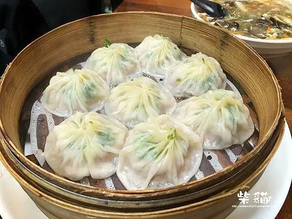 【宜蘭】泰順小籠湯包｜皮薄多汁還有整顆蝦，來宜蘭必吃｜柴貓趴趴走