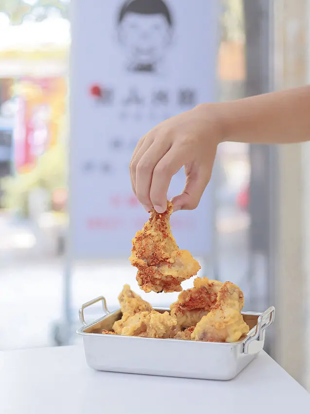 韓山炸雞大庄店양념치킨 | 招牌薄麵衣炸雞裹上香辣粉和大醬的韓式炸雞