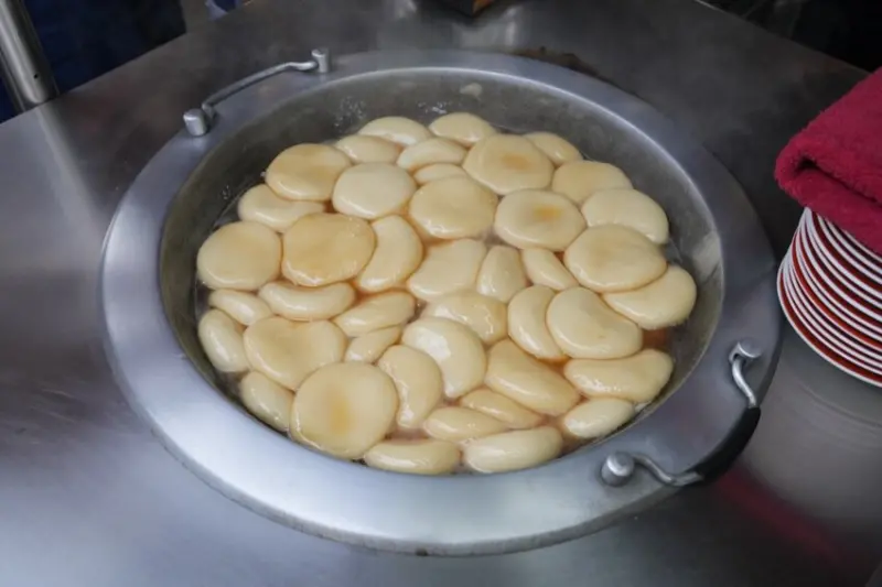 樹林小吃 筒蕭魯麻糬｜樹林在地好味道，古早味魯麻糬很Q彈