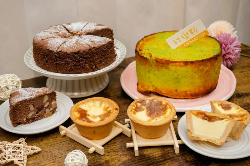 宅配｜彰化甜點【村樂斯手作烘焙坊】首創炙燒戚風蛋糕 / 濃郁香蒜戚風蛋糕 / 核桃布朗尼蛋糕 / 德式布丁烤布蕾 - 快門下的幸福