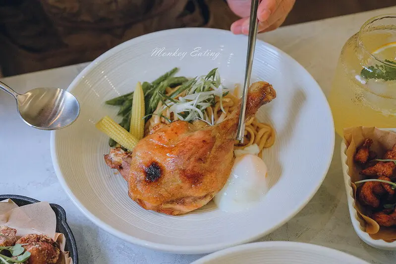 【台中西區】米旦里糧作│勤美巷弄隱藏版平價法式拉麵！結合西式料理特色拉麵，勤美綠園道美食推薦