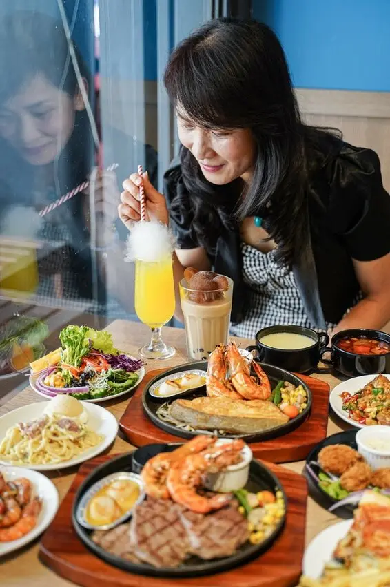 高雄美食｜鳳山質感炙燒牛排/自助吧繽紛多樣吃到飽/牛室炙燒牛排BEEFHOUSE 高雄鳳山店