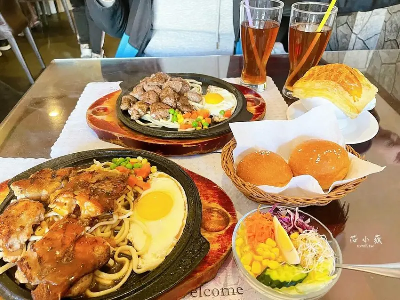 十方客牛排館，台中210元起高CP值牛排套餐附紅茶無限暢飲+酥皮濃湯+沙拉或餐包，網路人氣4.3顆星評論 - Cyndi loves享食天堂