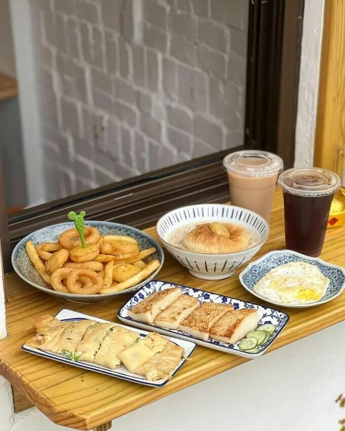 宜蘭縣礁溪鄉【2024礁溪美食推薦】必吃20間在地人氣美食早餐、小吃店家、美食餐廳大整理!!