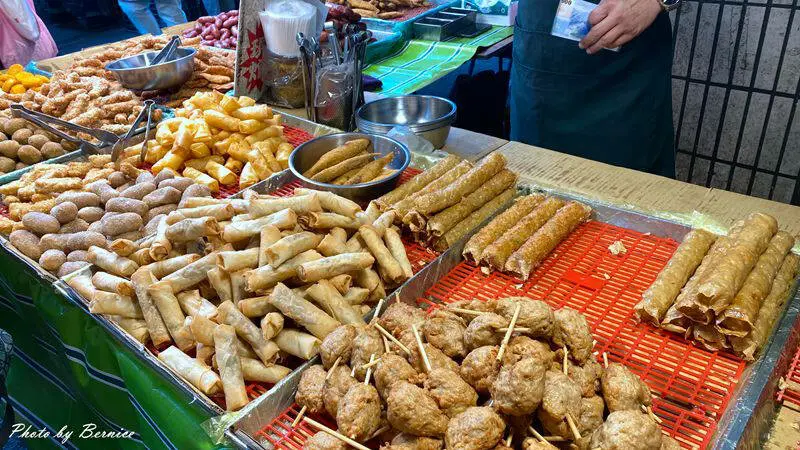 炸の物-市場美食~滿滿炸物選擇多價格又優惠 @Bernice的隨手筆記